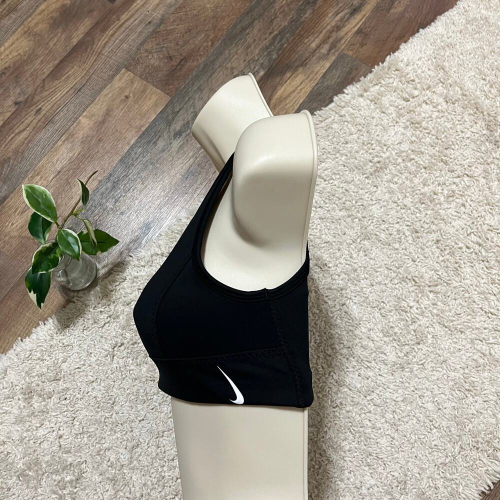 Nike Dri-Fit Size Medium Black Scoop Back Cutout Athleisure Sports Bra NWOT - Picture 3 of 5